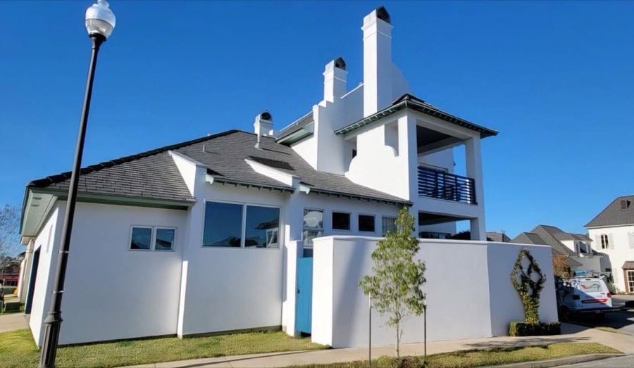 Modern white stucco exterior, Lake Charles LA, The Paint Guys